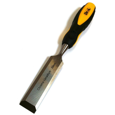 Flat wood chisel 28 mm.